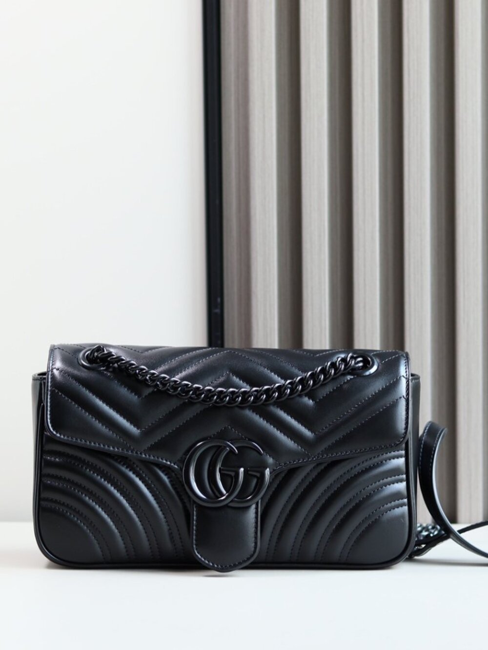 Gucci GG Marmont Medium Shoulder Bag